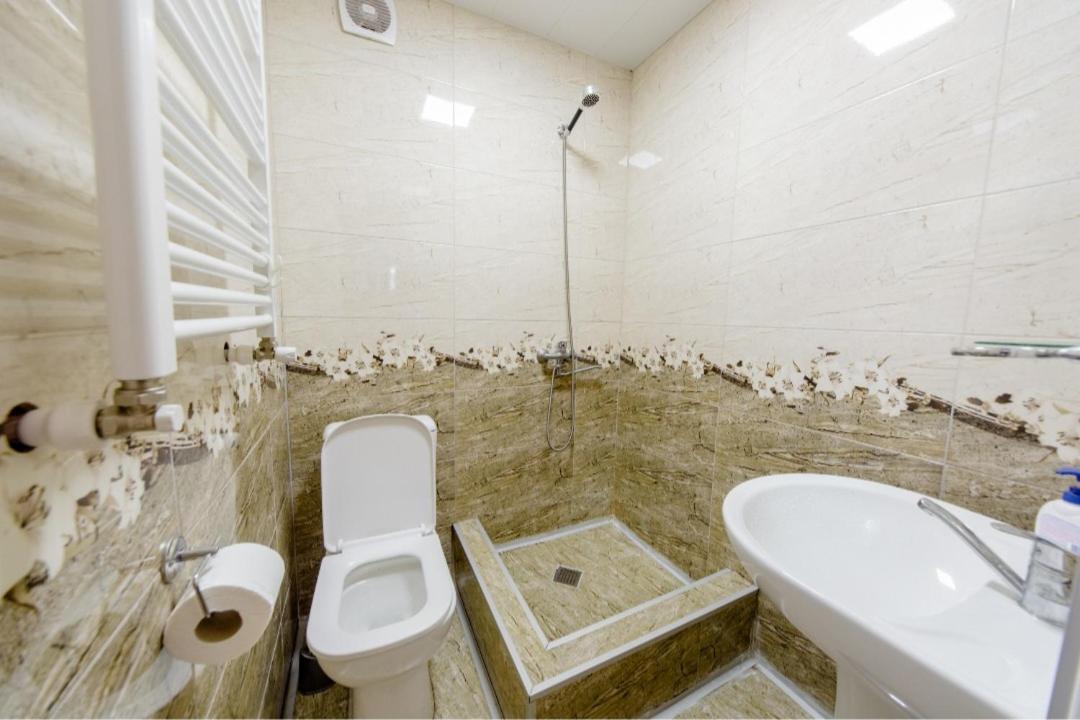 Cozy Hotel Kazbegi Ruang foto