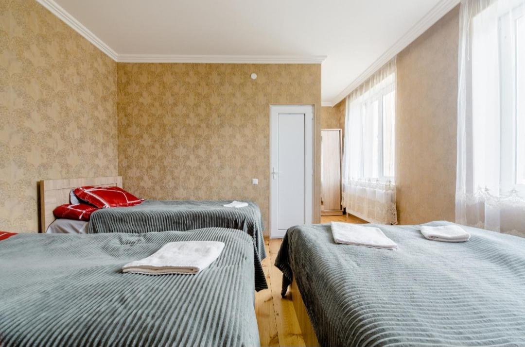 Cozy Hotel Kazbegi Ruang foto